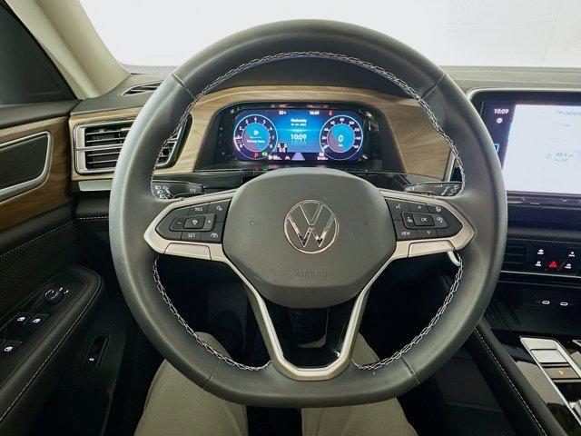 new 2025 Volkswagen Atlas car, priced at $43,570