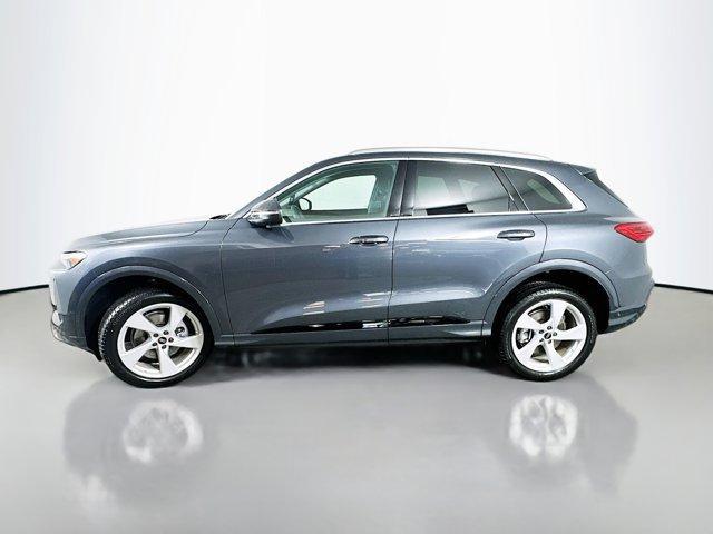 new 2025 Audi Q5 car, priced at $61,300