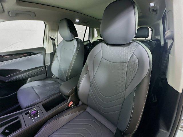new 2025 Volkswagen Tiguan car, priced at $35,270