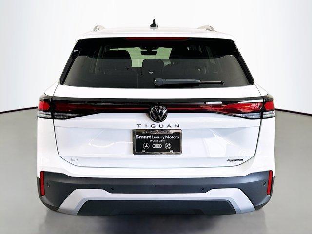 new 2025 Volkswagen Tiguan car, priced at $35,270