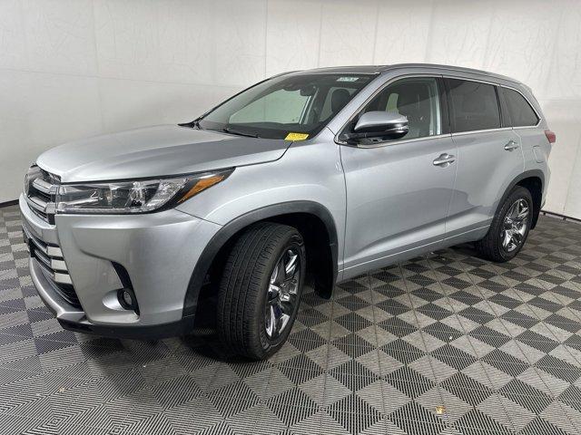 used 2019 Toyota Highlander car, priced at $29,777