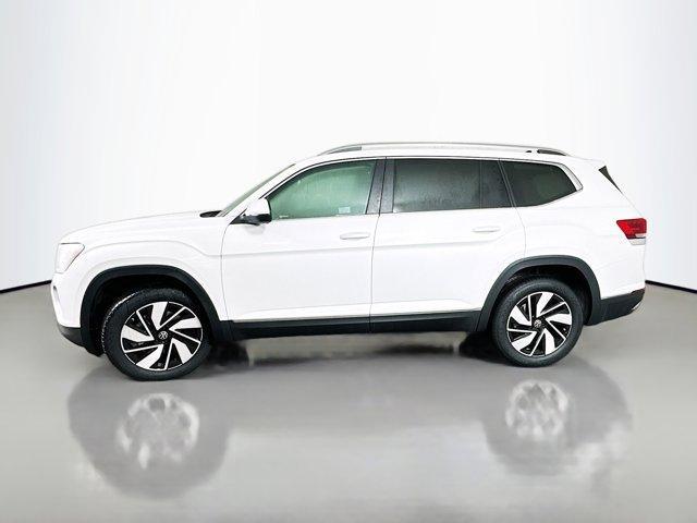 new 2025 Volkswagen Atlas car, priced at $51,076