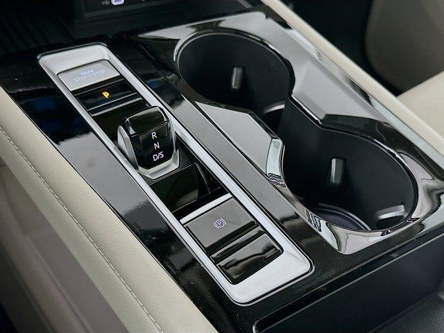new 2025 Volkswagen Atlas car, priced at $49,071