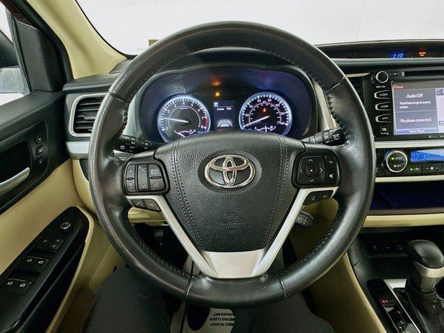 used 2019 Toyota Highlander car, priced at $32,491