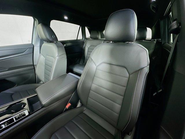 new 2026 Volkswagen Atlas Cross Sport car, priced at $49,332