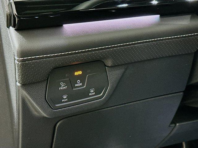 new 2026 Volkswagen Atlas Cross Sport car, priced at $49,332