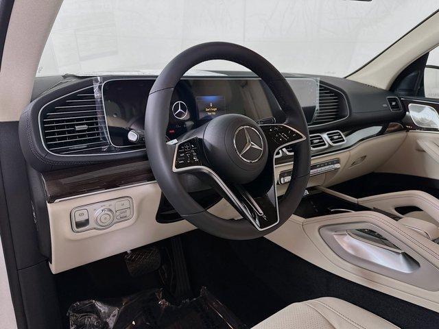 new 2025 Mercedes-Benz GLS 450 car, priced at $91,750