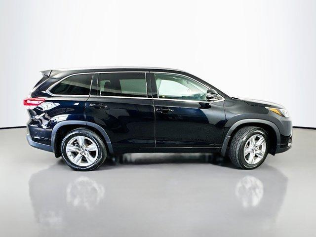 used 2018 Toyota Highlander car, priced at $24,200