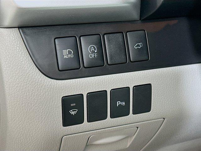 used 2018 Toyota Highlander car, priced at $24,200