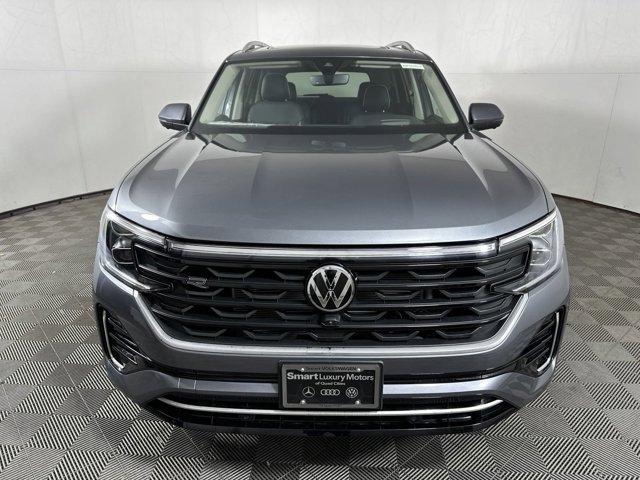 new 2025 Volkswagen Atlas car, priced at $53,722