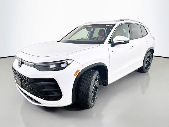 new 2025 Volkswagen Tiguan car, priced at $42,881
