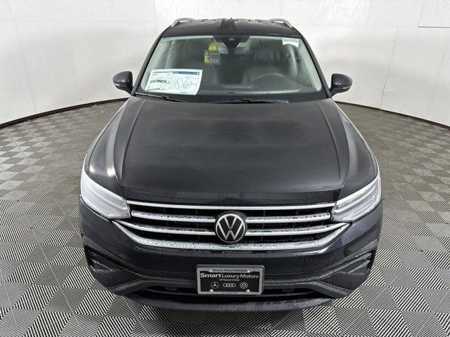 new 2024 Volkswagen Tiguan car, priced at $34,654
