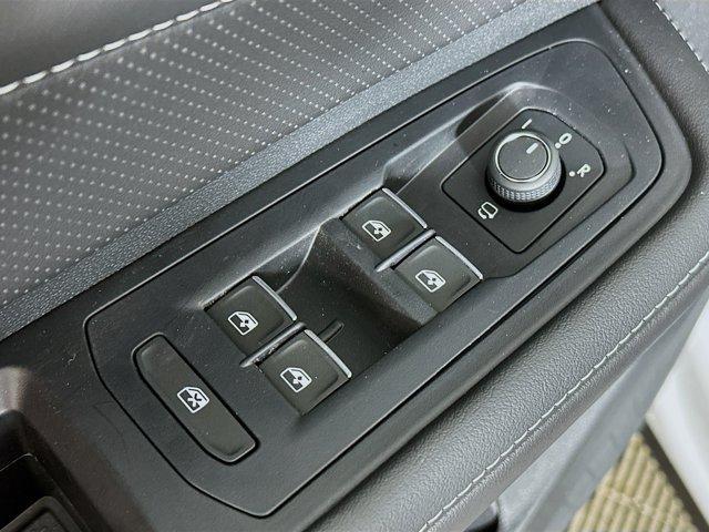 new 2025 Volkswagen Atlas car, priced at $55,010