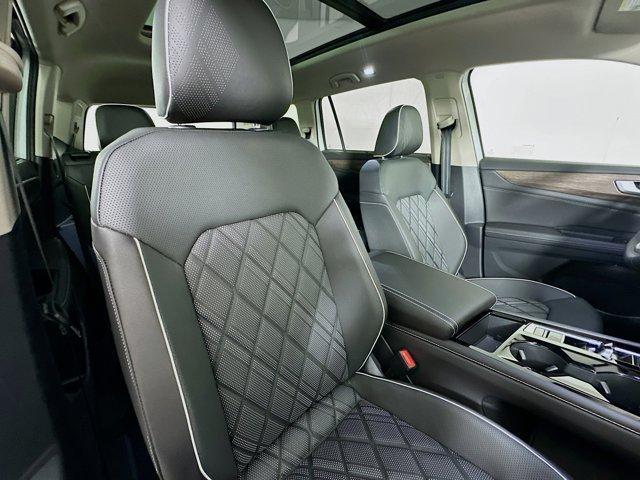 new 2025 Volkswagen Atlas car, priced at $55,010