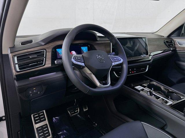 new 2025 Volkswagen Atlas car, priced at $55,010