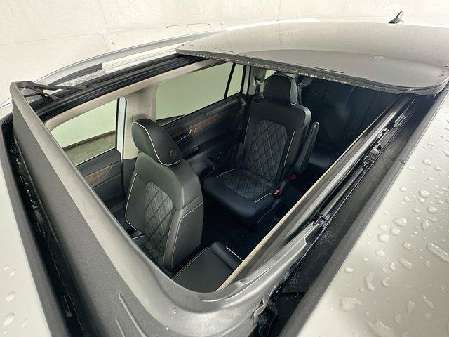 new 2025 Volkswagen Atlas car, priced at $55,010