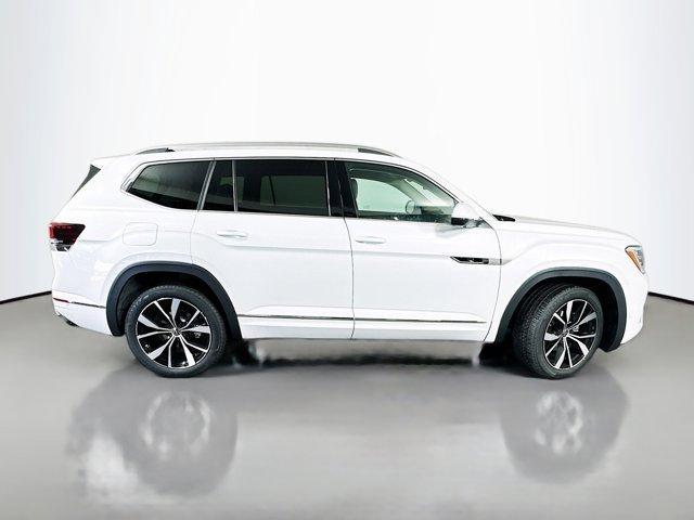 new 2025 Volkswagen Atlas car, priced at $55,010