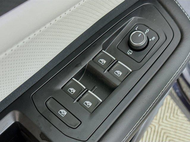 new 2026 Volkswagen Atlas Cross Sport car, priced at $53,969