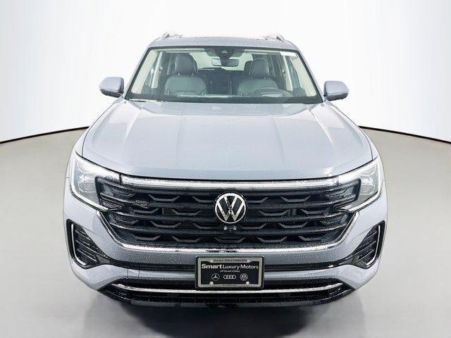new 2025 Volkswagen Atlas car, priced at $55,010