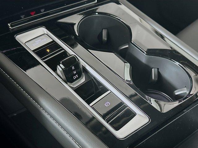new 2025 Volkswagen Atlas car, priced at $55,010