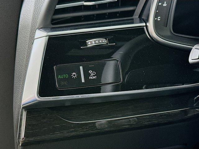 new 2025 Audi Q7 car, priced at $77,106