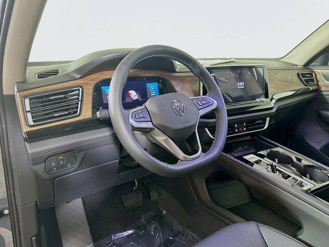 new 2025 Volkswagen Atlas car, priced at $41,025