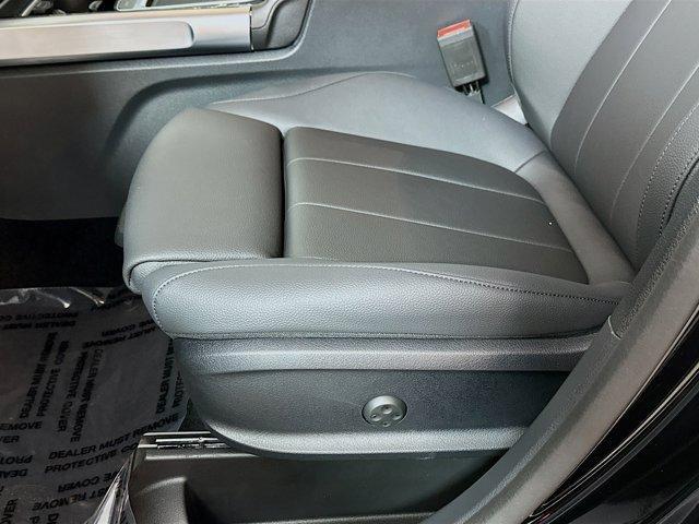 new 2025 Mercedes-Benz GLB 250 car, priced at $52,030