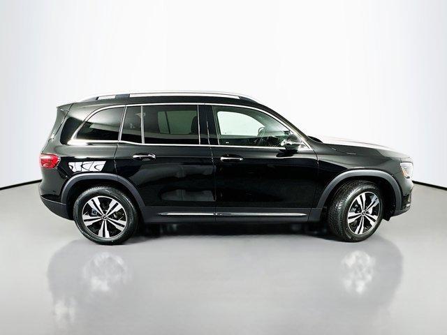 new 2025 Mercedes-Benz GLB 250 car, priced at $52,030