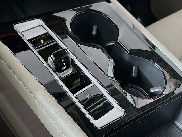 new 2025 Volkswagen Atlas car, priced at $50,851