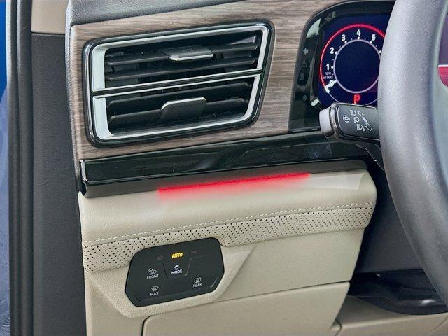 new 2025 Volkswagen Atlas car, priced at $50,851