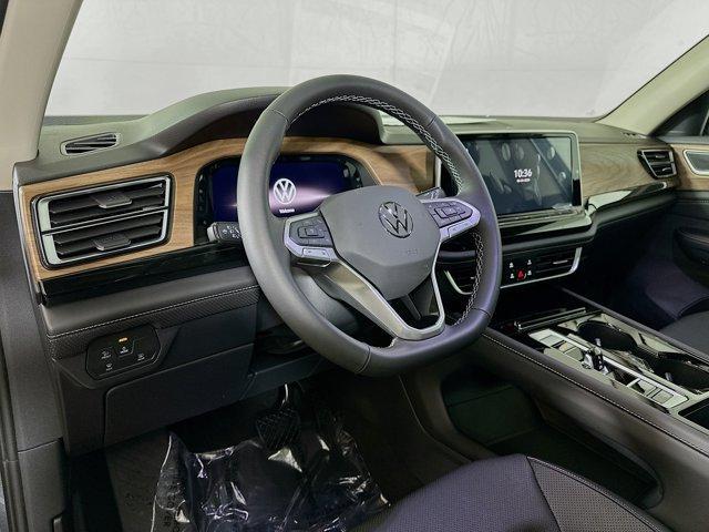 new 2025 Volkswagen Atlas car, priced at $45,784