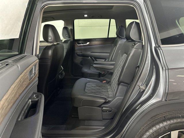 new 2024 Volkswagen Atlas car, priced at $54,536