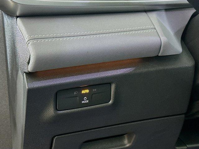 new 2026 Volkswagen Tiguan car, priced at $35,262