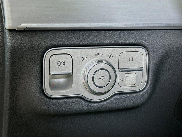 new 2025 Mercedes-Benz GLS 450 car, priced at $94,350