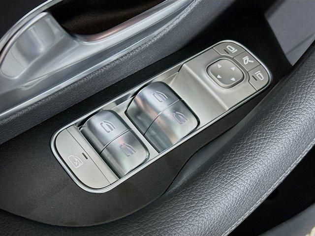 new 2025 Mercedes-Benz GLS 450 car, priced at $94,350
