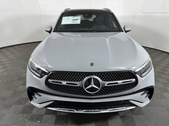 new 2025 Mercedes-Benz GLC 300 car, priced at $59,970