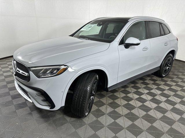 new 2025 Mercedes-Benz GLC 300 car, priced at $59,970