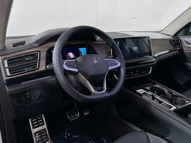 new 2025 Volkswagen Atlas car, priced at $55,072