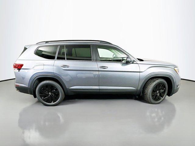 new 2025 Volkswagen Atlas car, priced at $47,458