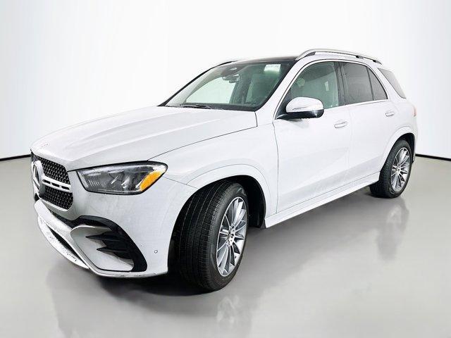 new 2025 Mercedes-Benz GLE 450 car, priced at $80,280