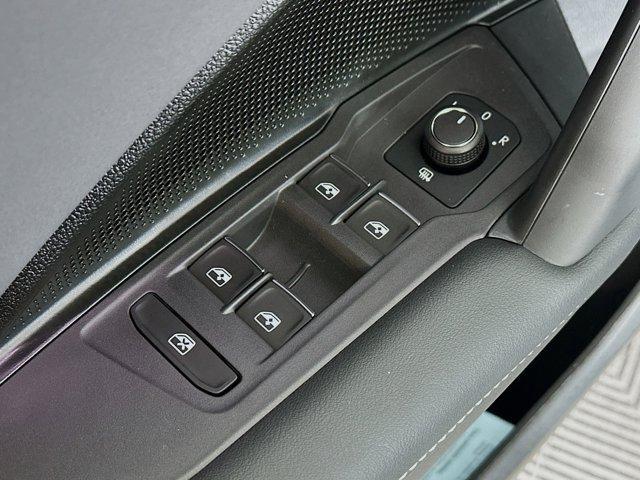 new 2025 Volkswagen Tiguan car, priced at $35,707