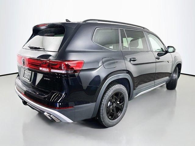 new 2025 Volkswagen Atlas car, priced at $47,580