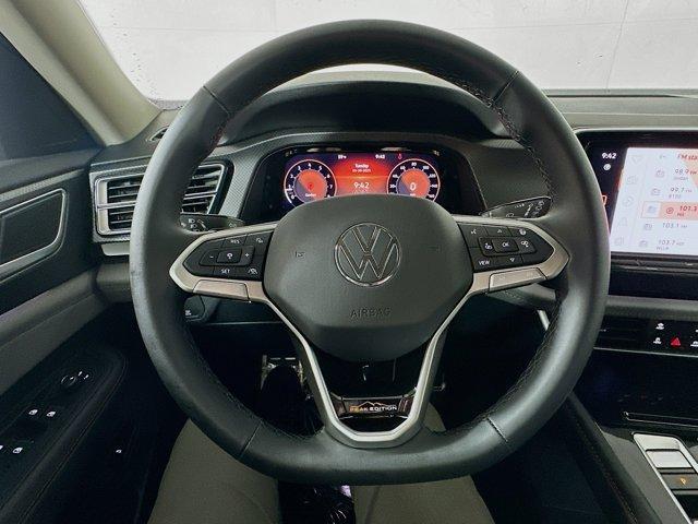 new 2025 Volkswagen Atlas car, priced at $47,580
