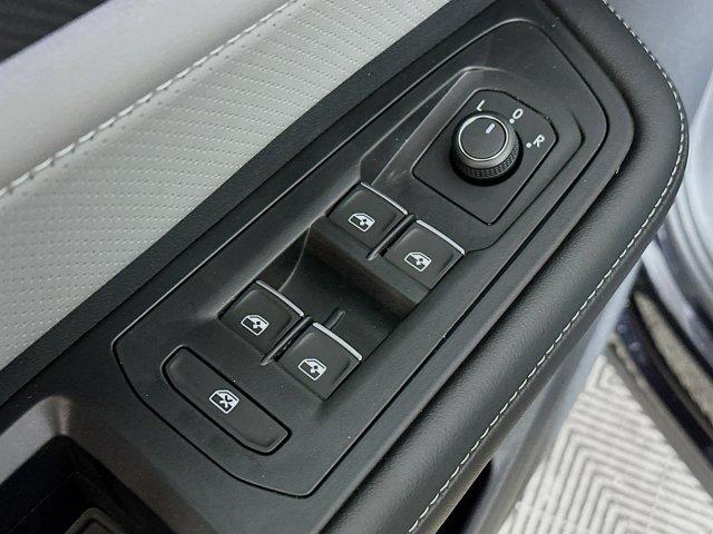 new 2026 Volkswagen Atlas Cross Sport car, priced at $51,009