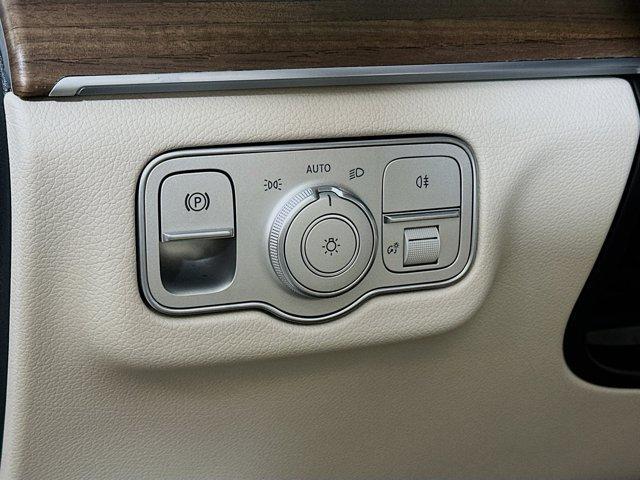 new 2026 Mercedes-Benz GLS 450 car