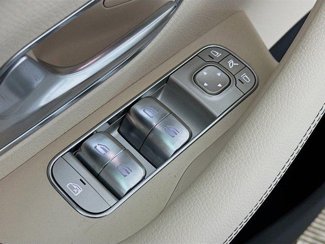 new 2026 Mercedes-Benz GLS 450 car