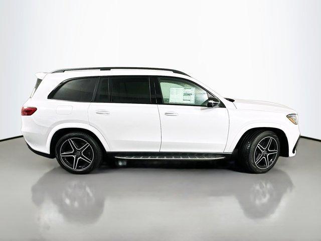 new 2026 Mercedes-Benz GLS 450 car