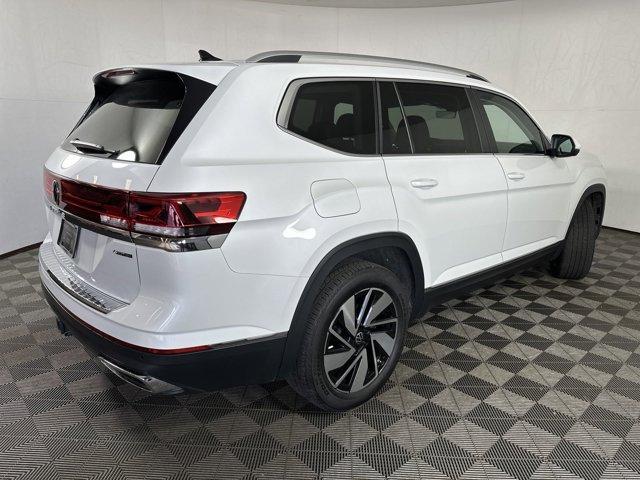 new 2024 Volkswagen Atlas car, priced at $44,500