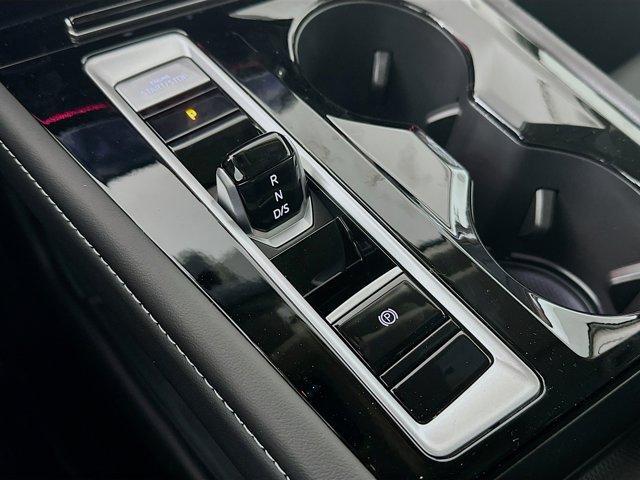 new 2025 Volkswagen Atlas car, priced at $55,010