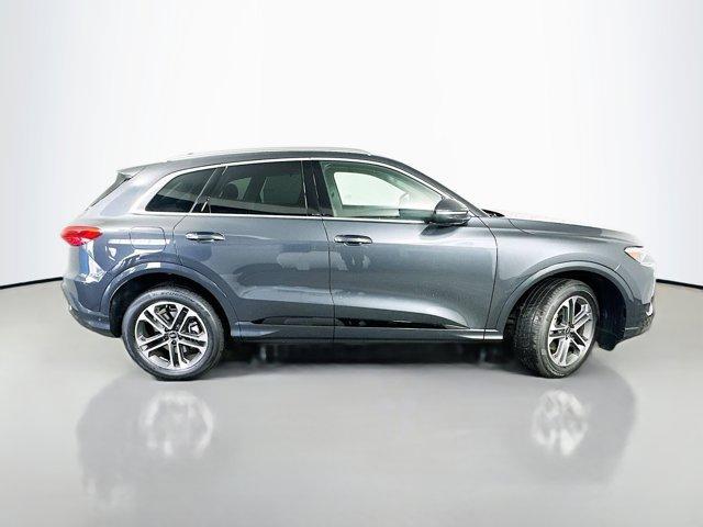 new 2025 Audi Q5 car, priced at $59,128